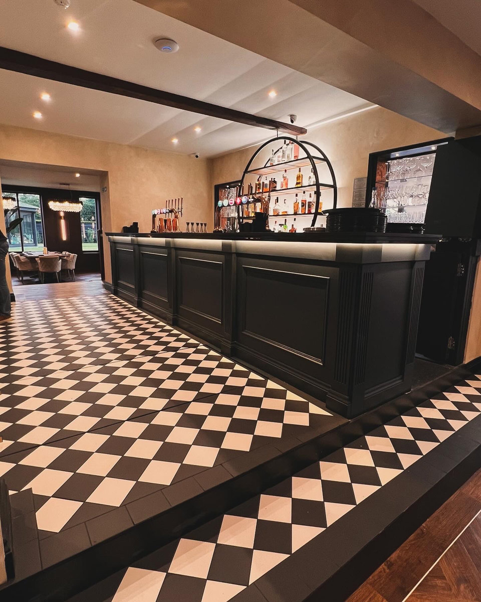 the artisan, tring